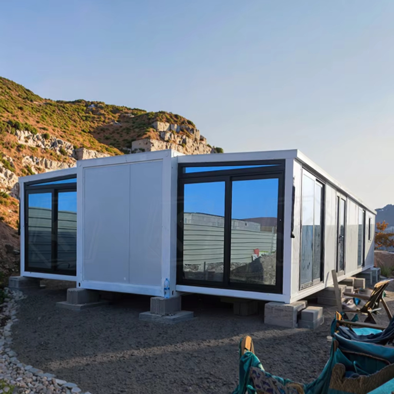 Sustainable Living Spaces - Intelligentes Nachhaltiges Containerhaus Umweltfreundlicher Energieeffizienter Grüner